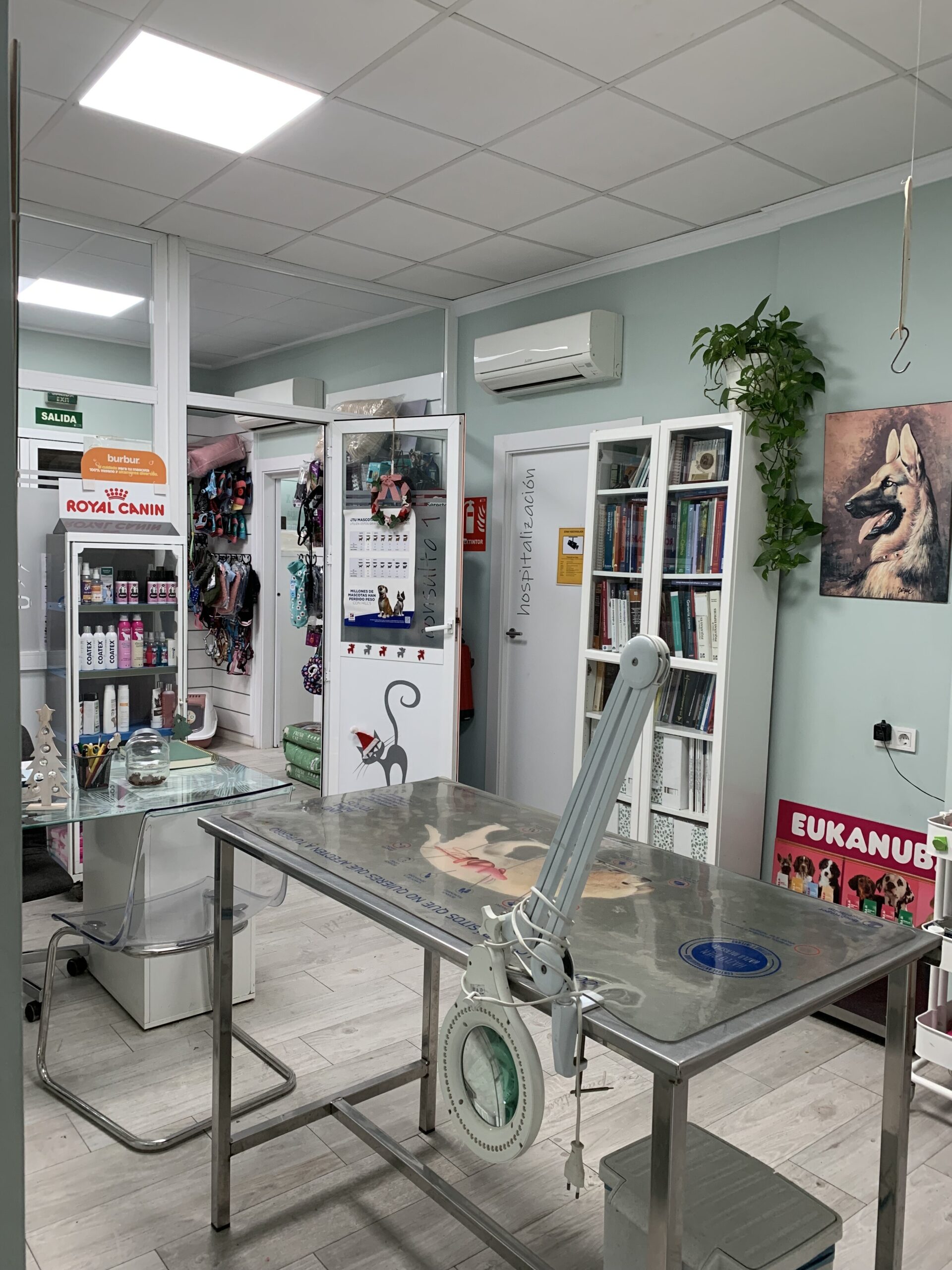 Sala de operaciones con equipamiento de última generación